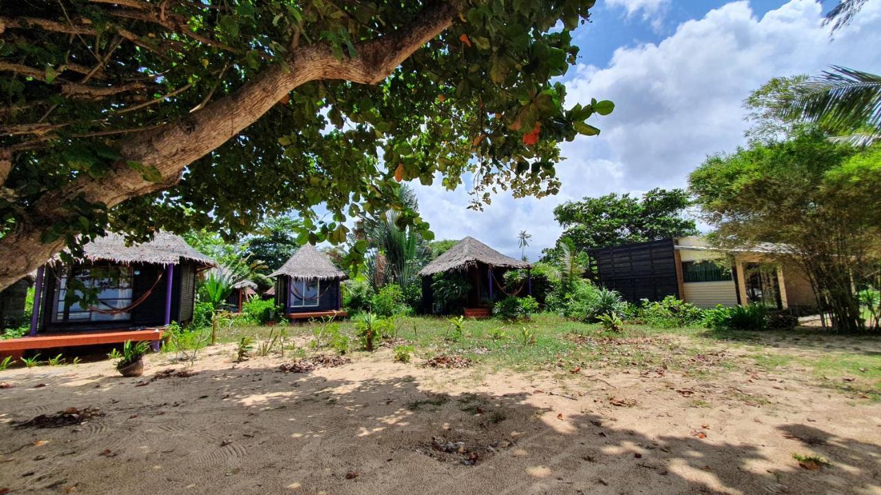Monkey Island Resort Мак Экстерьер фото
