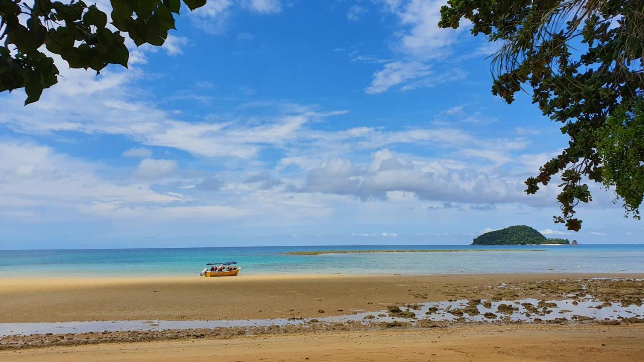 Monkey Island Resort Мак Экстерьер фото