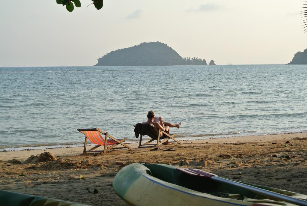 Monkey Island Resort Мак Экстерьер фото
