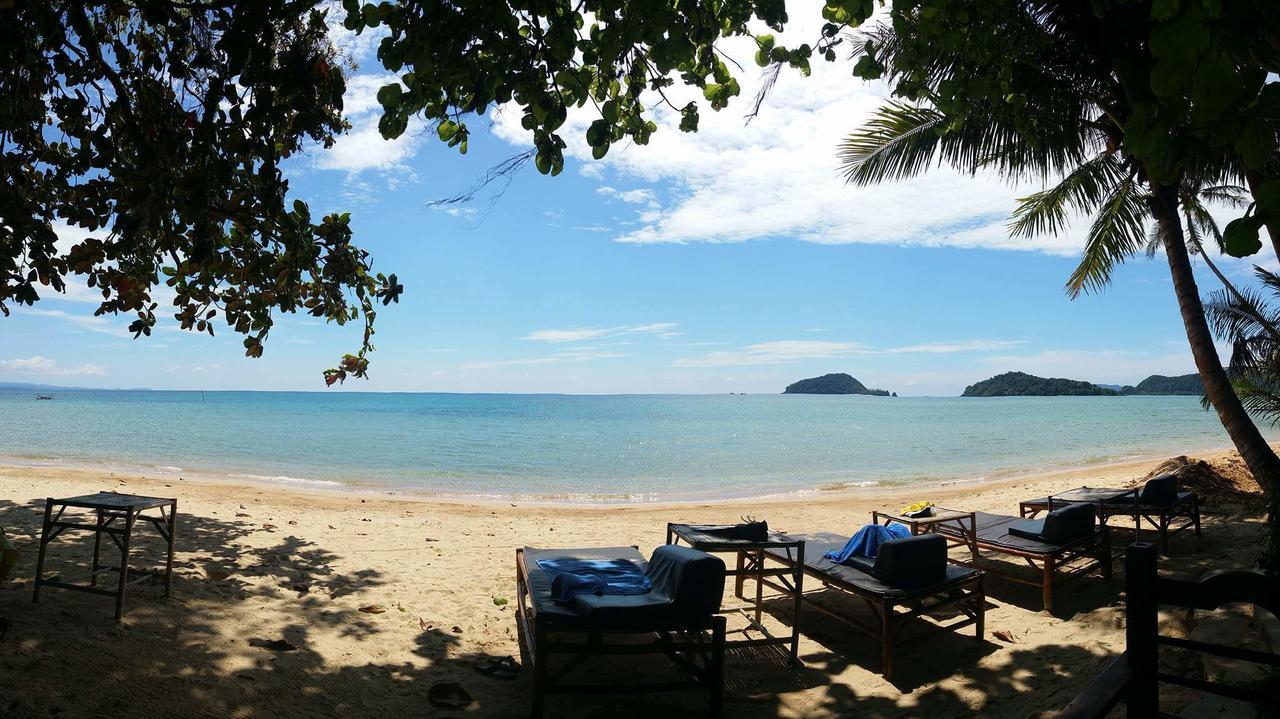 Monkey Island Resort Мак Экстерьер фото